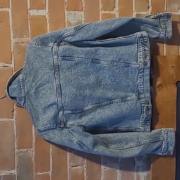 Jean Jacket - Picture 7 of 7